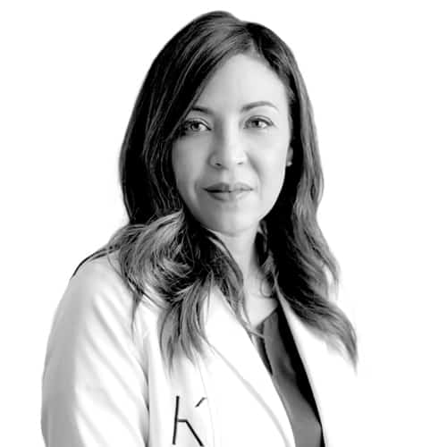 Tania, Infirmière en chef à la clinique-K
